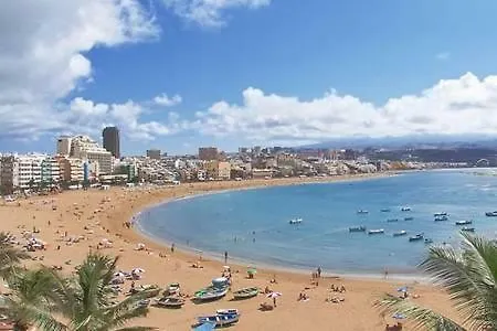 Playa Chica En Las Canteras Las Palmas de Gran Canaria